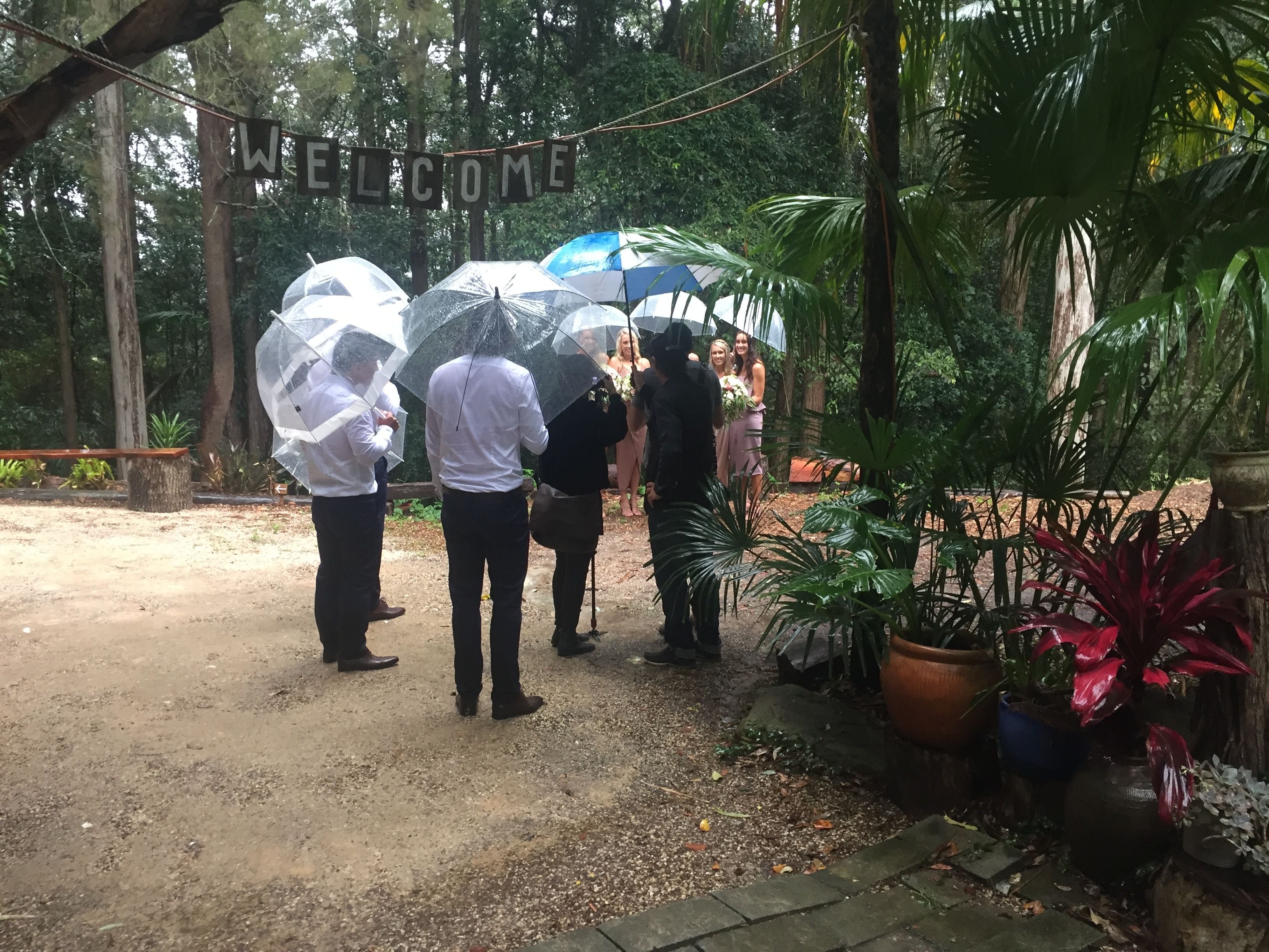 Wedding Transfers & School Formals Image -5a493ec0dcca1